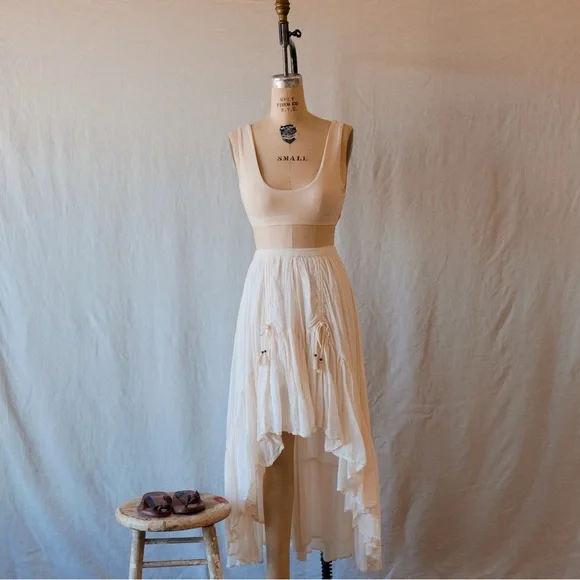 Spell Cream Maxi A-Line Skirt Asymmetrical High-Low - Picture 4 of 16